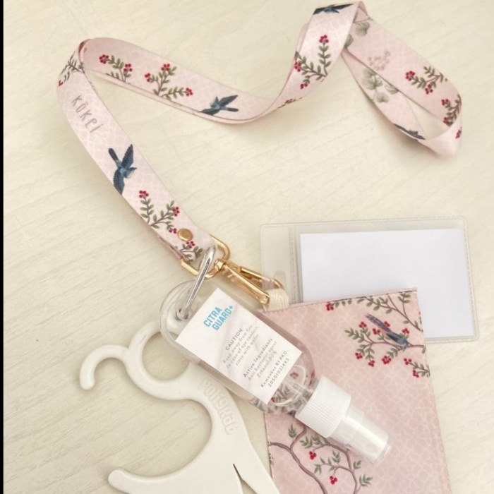 

Gaya Kokei Lanyard Set- Rose Quartz (New Normal Essentials) Terlaris