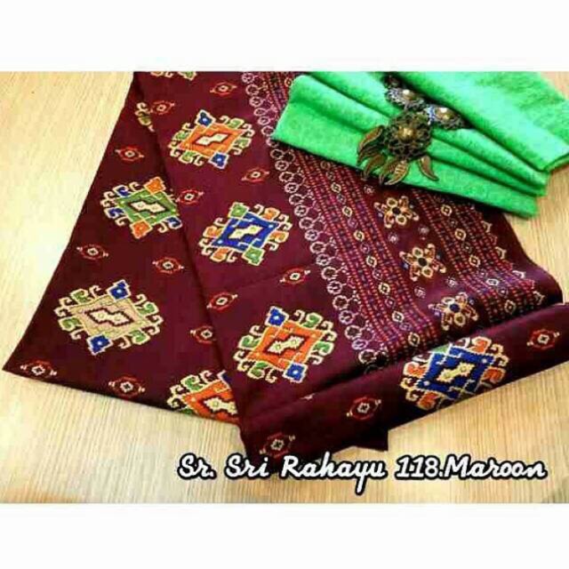 set kain batik dan embos