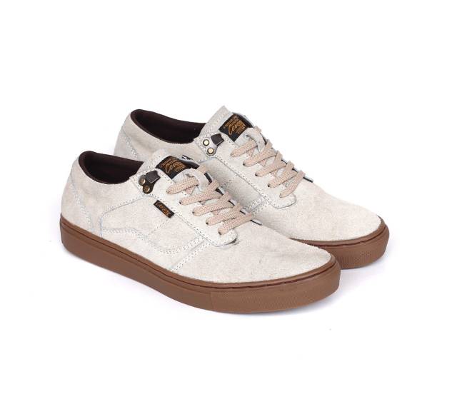 (COD)Sepatu Lokal Shoes Local Pride Cevany Gordon Low Cut White Off Gum