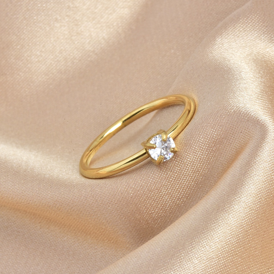 Cincin Wanita Bahan Titanium Steel 14K Gold Hias Cubic Zirconia Untuk Pertunangan / Pernikahan
