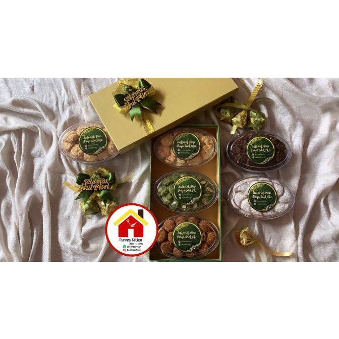 

HAMPERS PAKET C KUE KERING PREMIUM LEBARAN ISI 3 XCD521XS