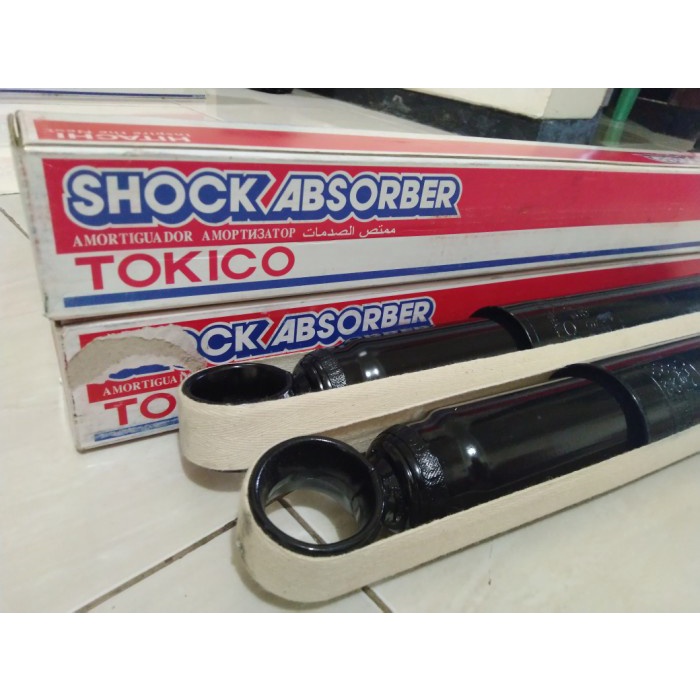 Shockbreaker  Shock absorber Tokico Toyota Innova Belakang
