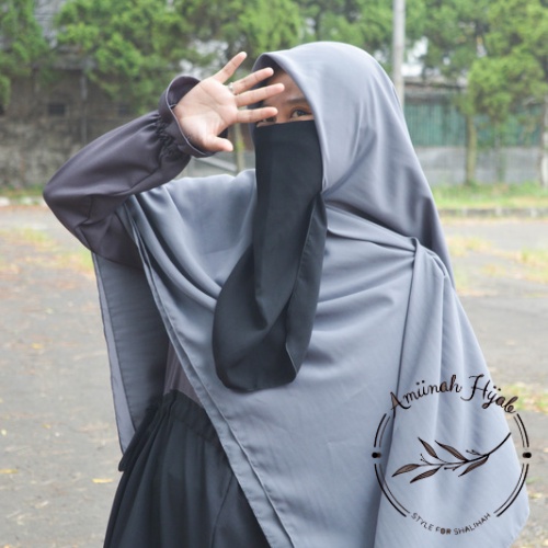 HIJAB SEGIEMPAT BAHAN WOLFIS PREMIUM MINIMALIS 150x150 SYARI BY AMIINAH HIJAB