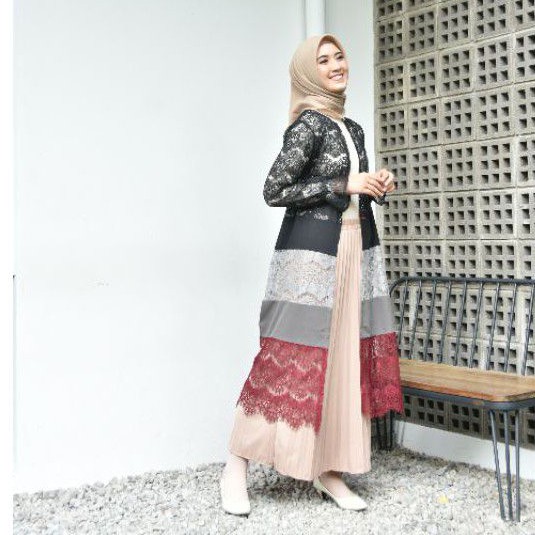 Akemi Outer Hijab Friendly Brokat