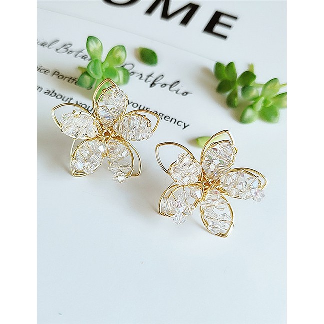 LRC Anting tusuk Fashion White Crystal Flower Pierced Earrings D80607