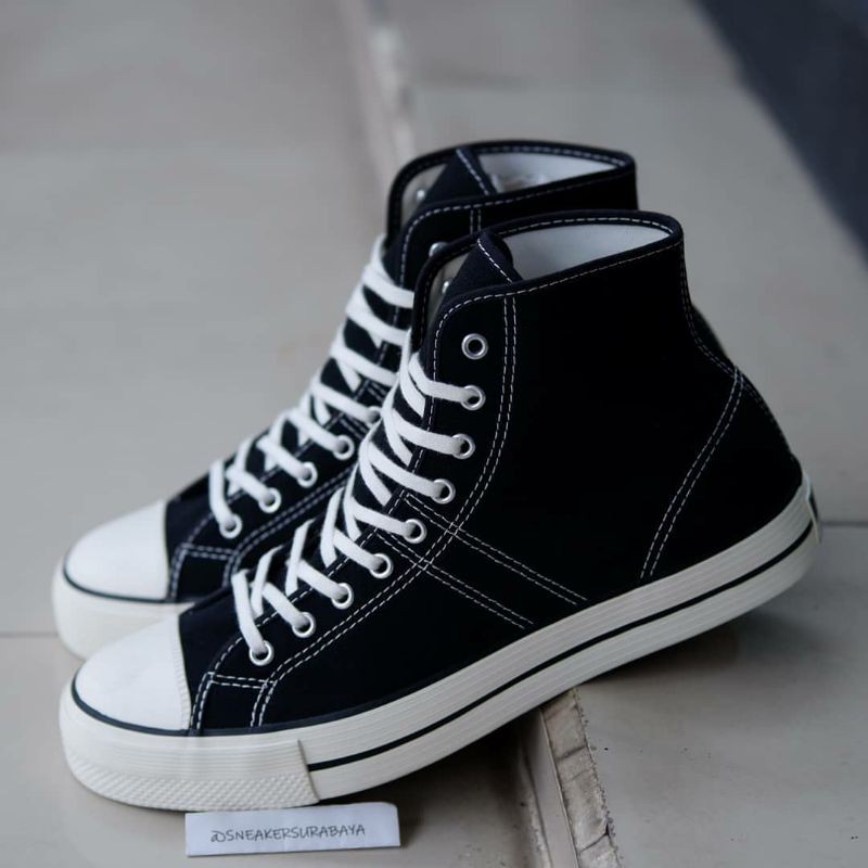 Converse Lucky Star Hi Black Egret