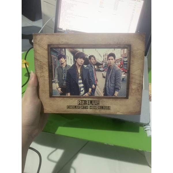 CNBLUE Mini Album Vol. 4 - Re:BLUE