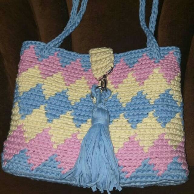 Tas rajut benang kaos
