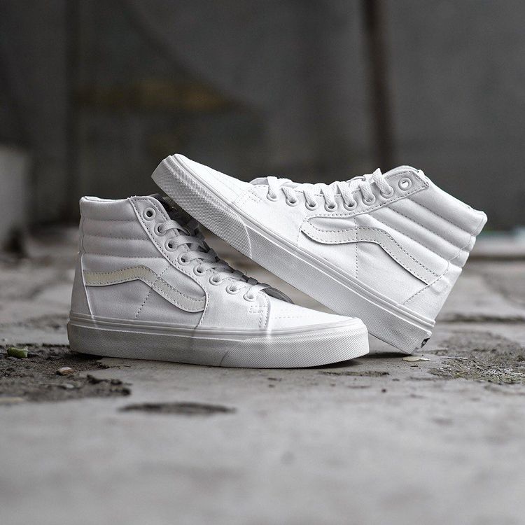 Sepatu Pria Vans SK8 High Full White Sneakers SK8