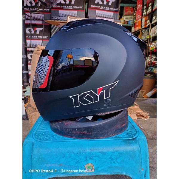 Helm kyt r10 solid black doff hitam doff