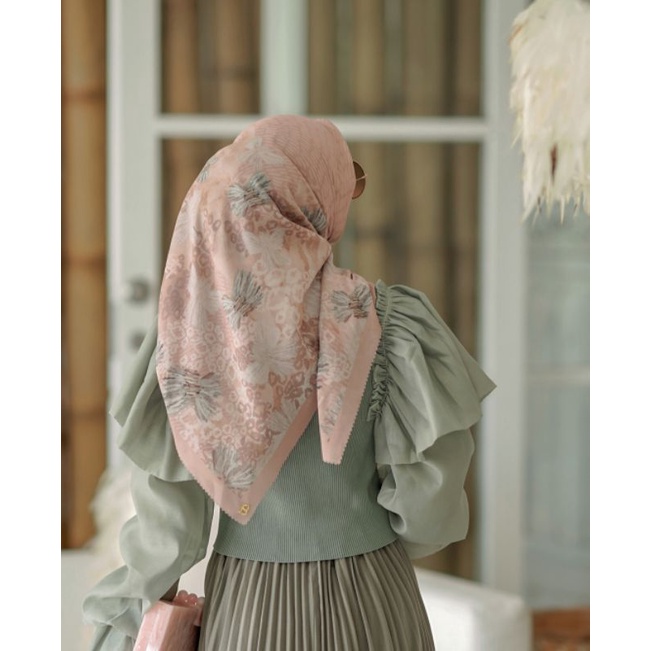 Les Amities Reborn - peach