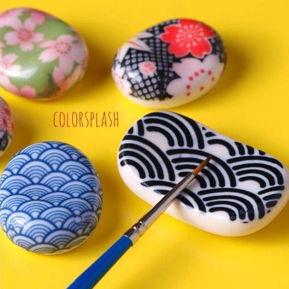 

Watercolor Brush Rest