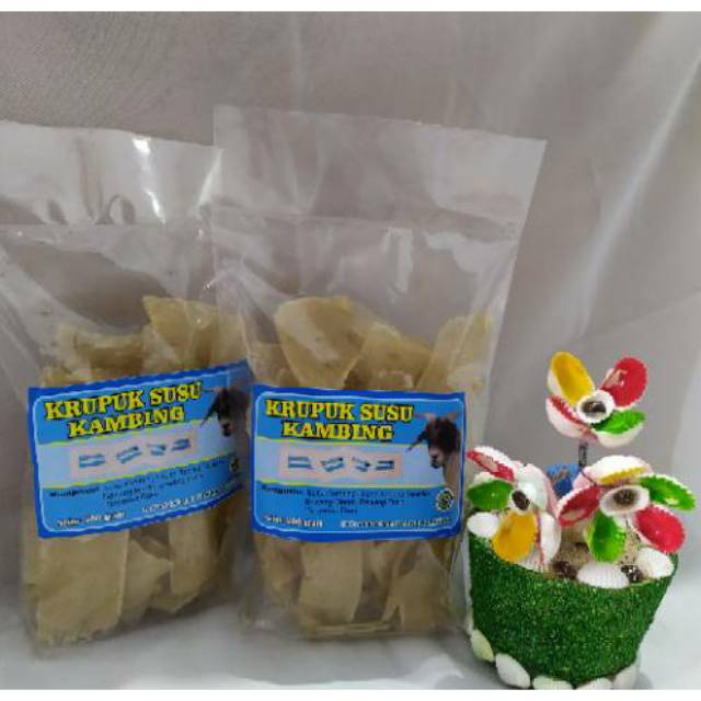 Krupuk susu kambing etawa