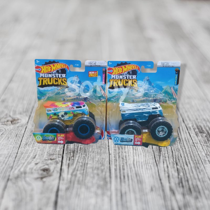Hot Wheels Monster Trucks Volkswagen DragBus paket isi 2