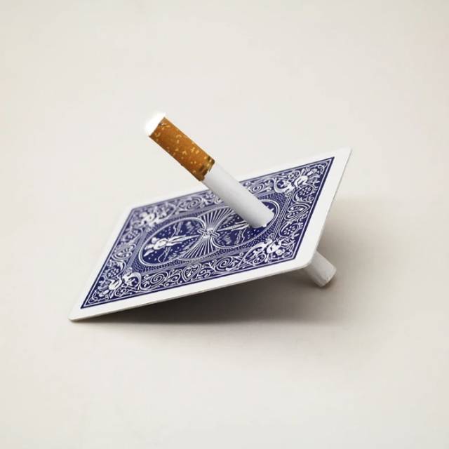 Kartu remi sulap - mainan sulap