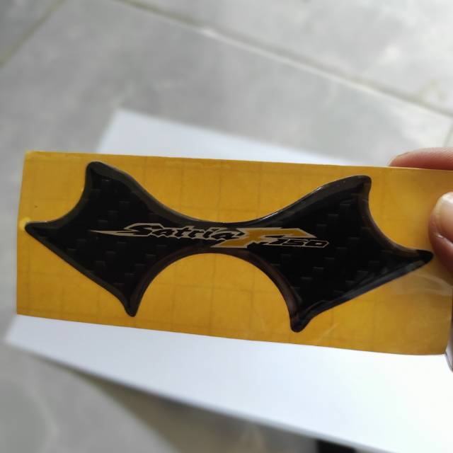 STIKER SEGITIGA TIMBUL SATRIA FU BLACK