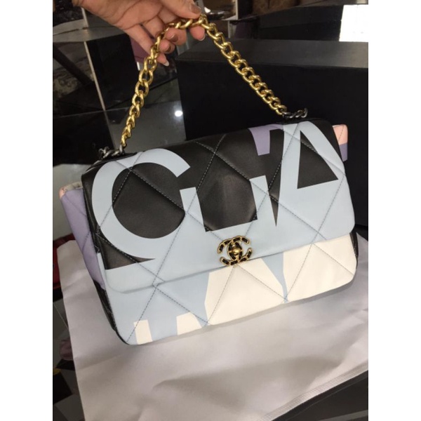 Chanel 19 Maxi Flap Bag Multicolor Printed SPA Mirror with box