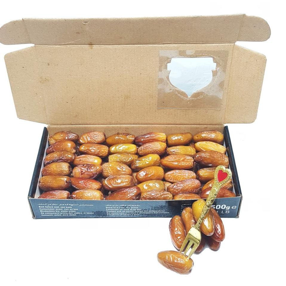 

Stock masih banyak Kurma Palm Dates 500 gr Non Tangkai C31C1 ..,!!