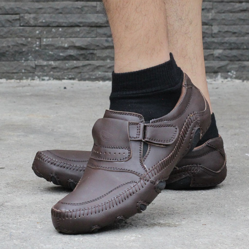 sepatu sneakers pria sepatu kulit asli