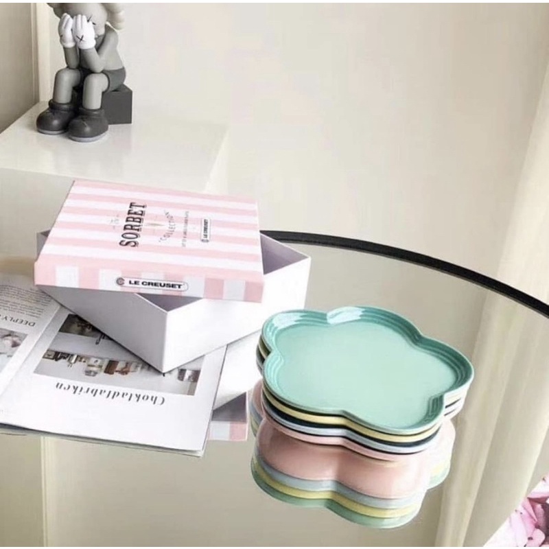 Le Creuset Petal Plates / Piring Motif Bunga / Set Piring Makan