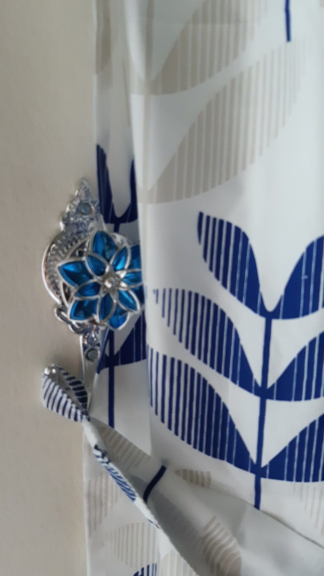 Hook Cantolan Tali Gorden Motip Bunga Tratai Dan Matahari