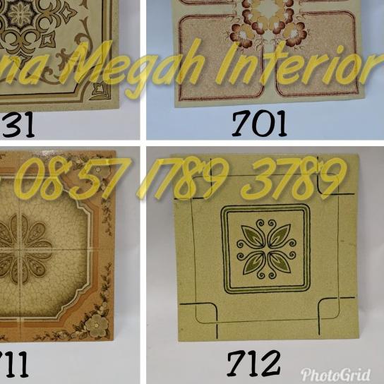Lantai Vinyl Motif Batik Bunga Granit 30 x 30 - 31