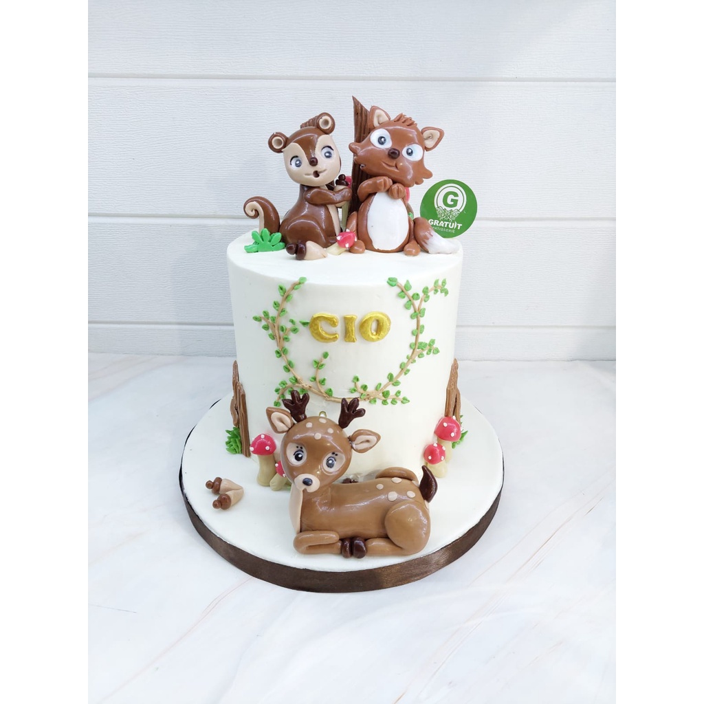 

WOLF / KUE ULANG TAHUN BUTTERCREAM DOUBLE CAKE