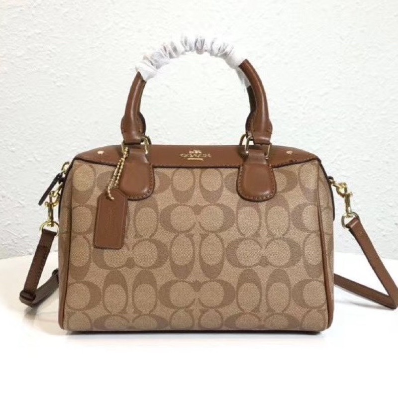 coach mini bennet