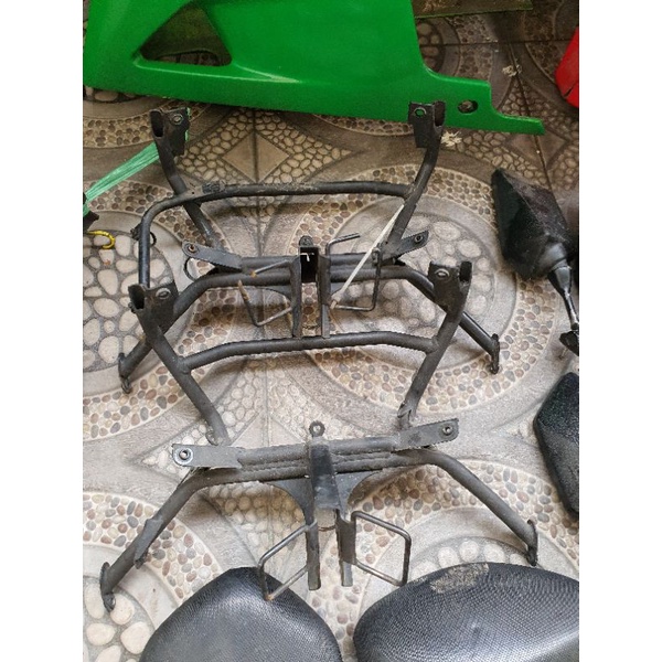 bracket breket besi dudukan fairing depan kawasaki ninja 250 r karbu 4tak 250cc 250r original ori ca