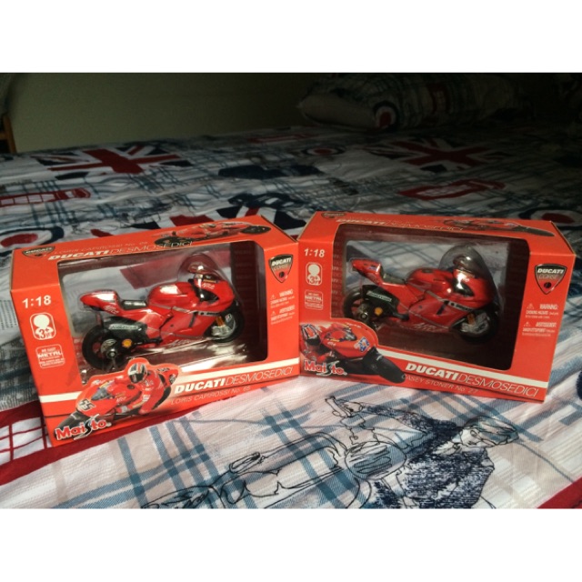 Maisto Diecast 1:18 Ducati Desmosedici Team 2007 Loris Capirossi Casey Stoner