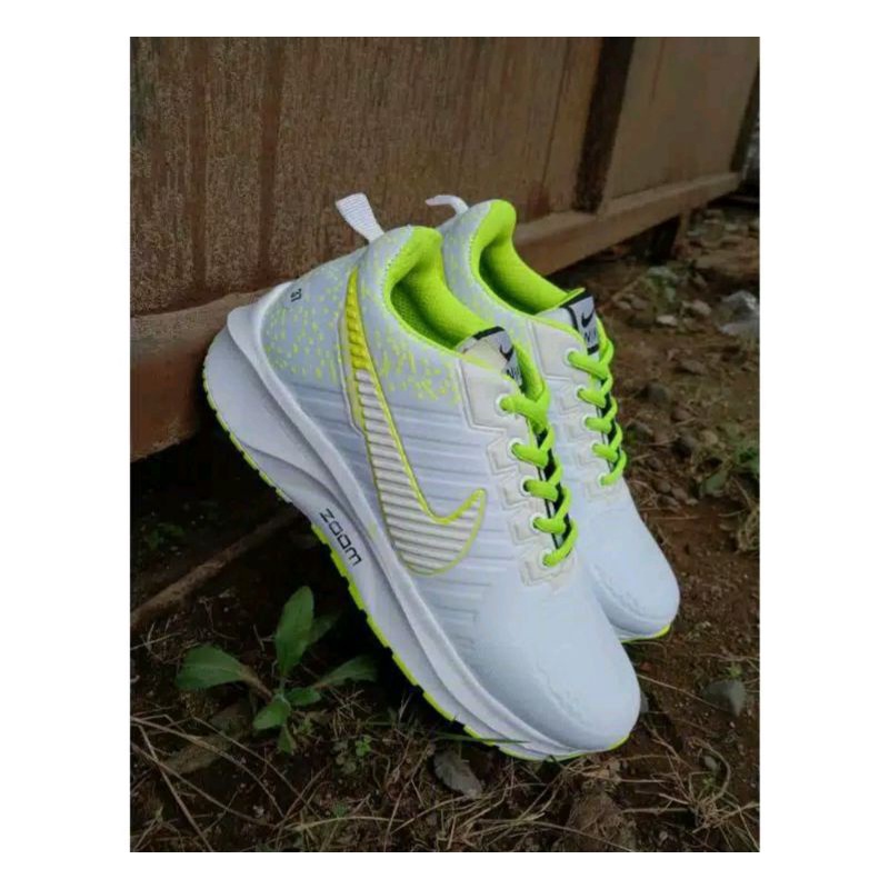 CUCI GUDANG Sepatu IMPORT Nike putih REAL PICT 1000% | Sepatu Running Cewek tebal dan empuk-2