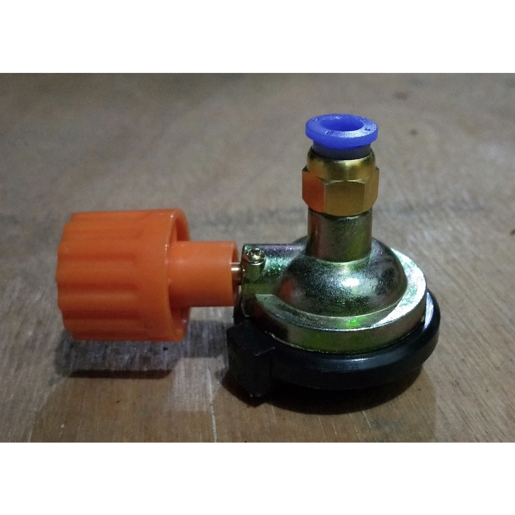 Kran untuk reffil isi ulang gas kaleng