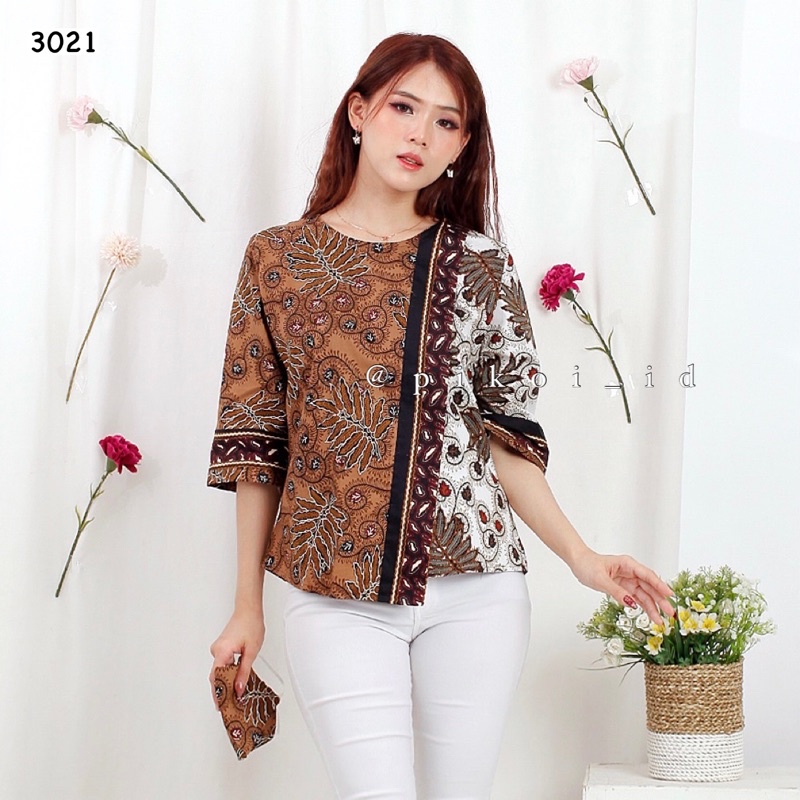 Baju batik cewek / batik modern / blouse batik / baju batik wanita kekinian / batik kantoran 262