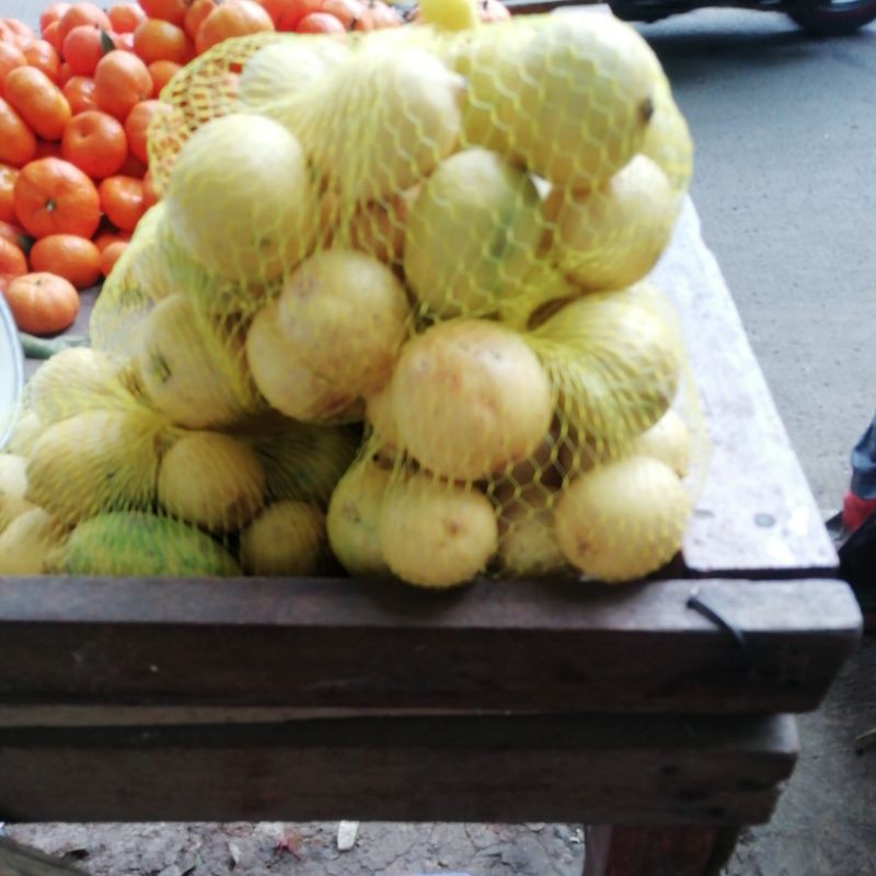 

lemon lokal