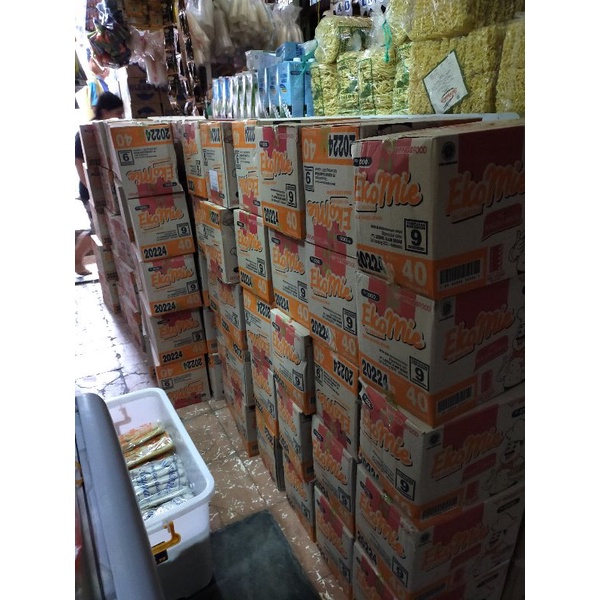 

mie instan ekomie 1dus @40pcs
