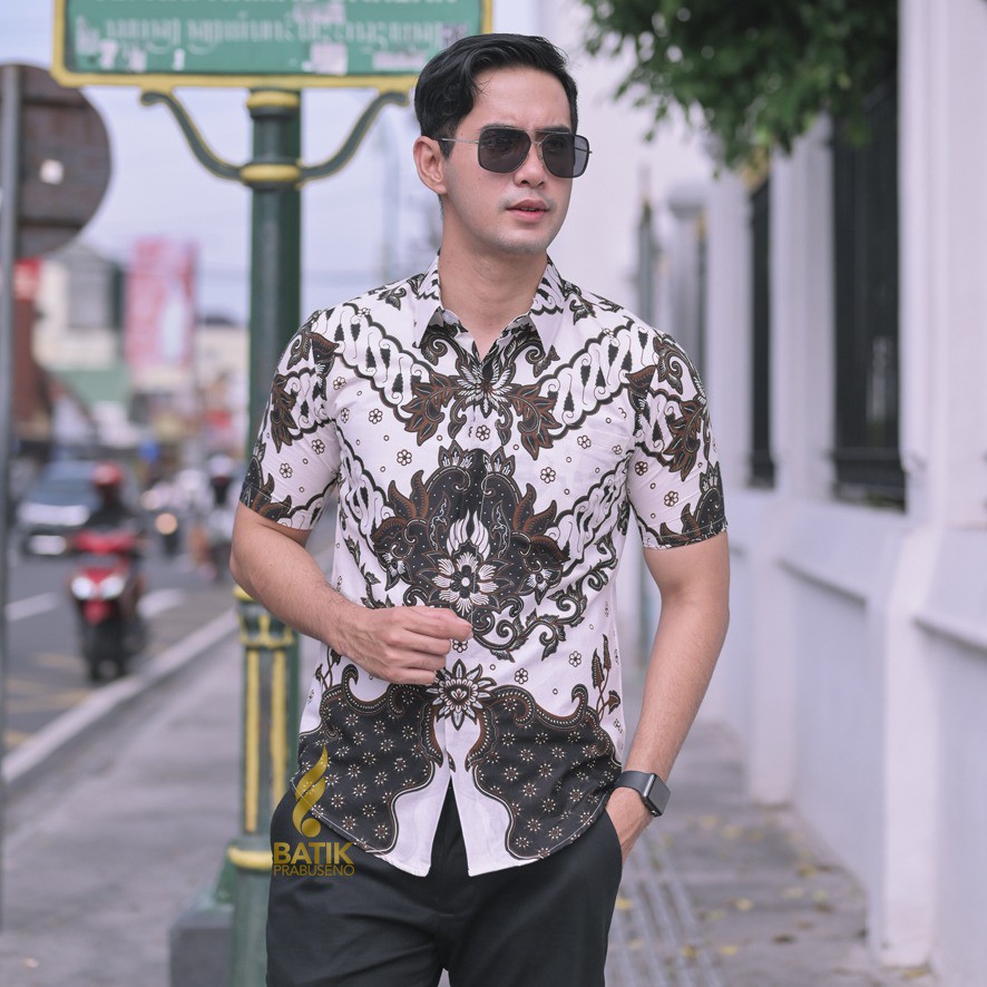 TIRTAMATA KEMEJA BATIK LENGAN PENDEK ATASAN BATIK MODERN ANAK MUDA HEM SLIMFIT BATIK SOLO PREMIUM BA