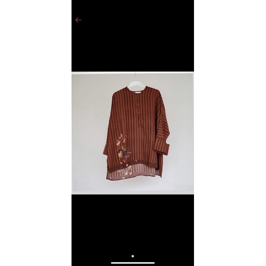 lurik top ria miranda