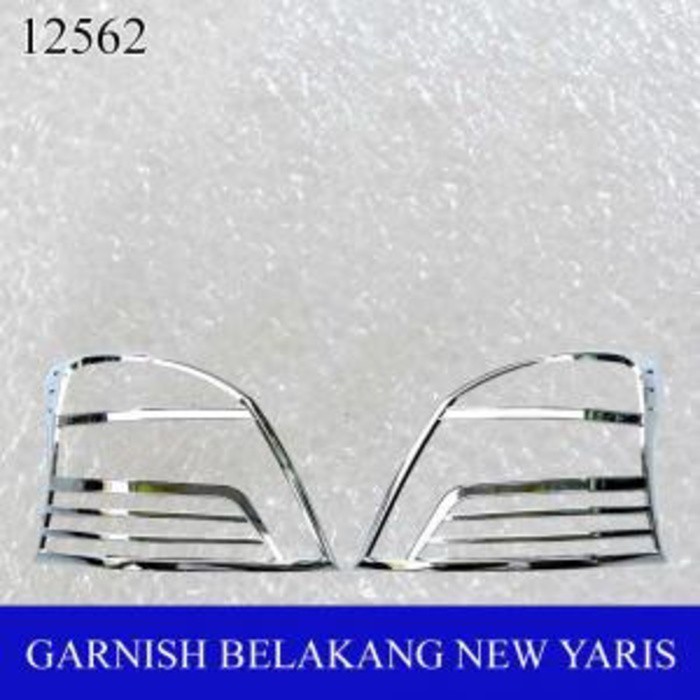 Garnish lampu belakang Yaris chrome