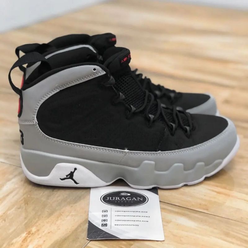 Air Jordan 9 Retro &quot;Particle Grey&quot;