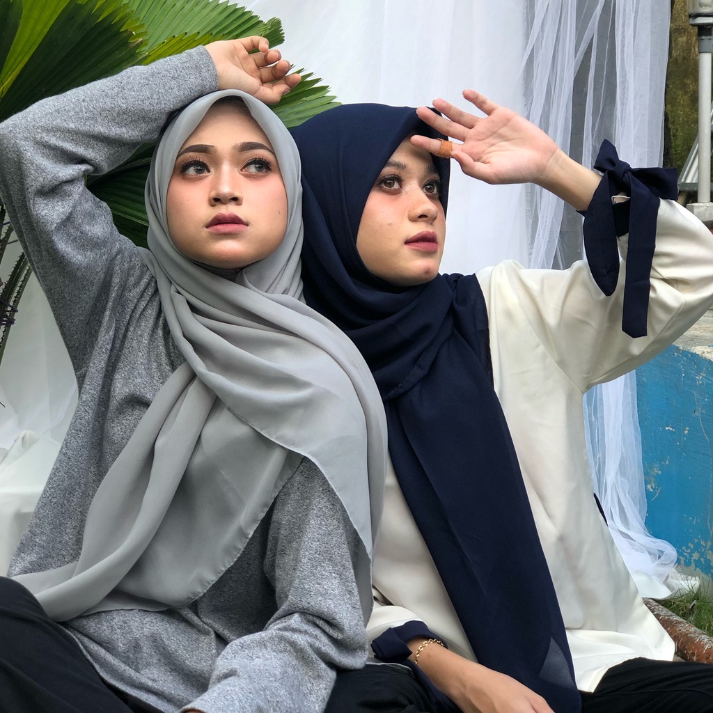 GYNDA BELLA SQUARE SEGIEMPAT HIJAB POLOS JILBAB KERUDUNG DOUBLE HYCON POTTON SQUARE POLYCOTTON VINEY