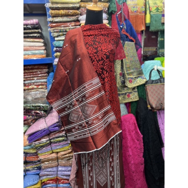 Sutera Hongkong benang kilat langsung dari Partonun Sutra Hongkong merah Songket Sadum semi Sutera Tenun Siantar Songket Batak songket Tenun Songket motif sadum songket