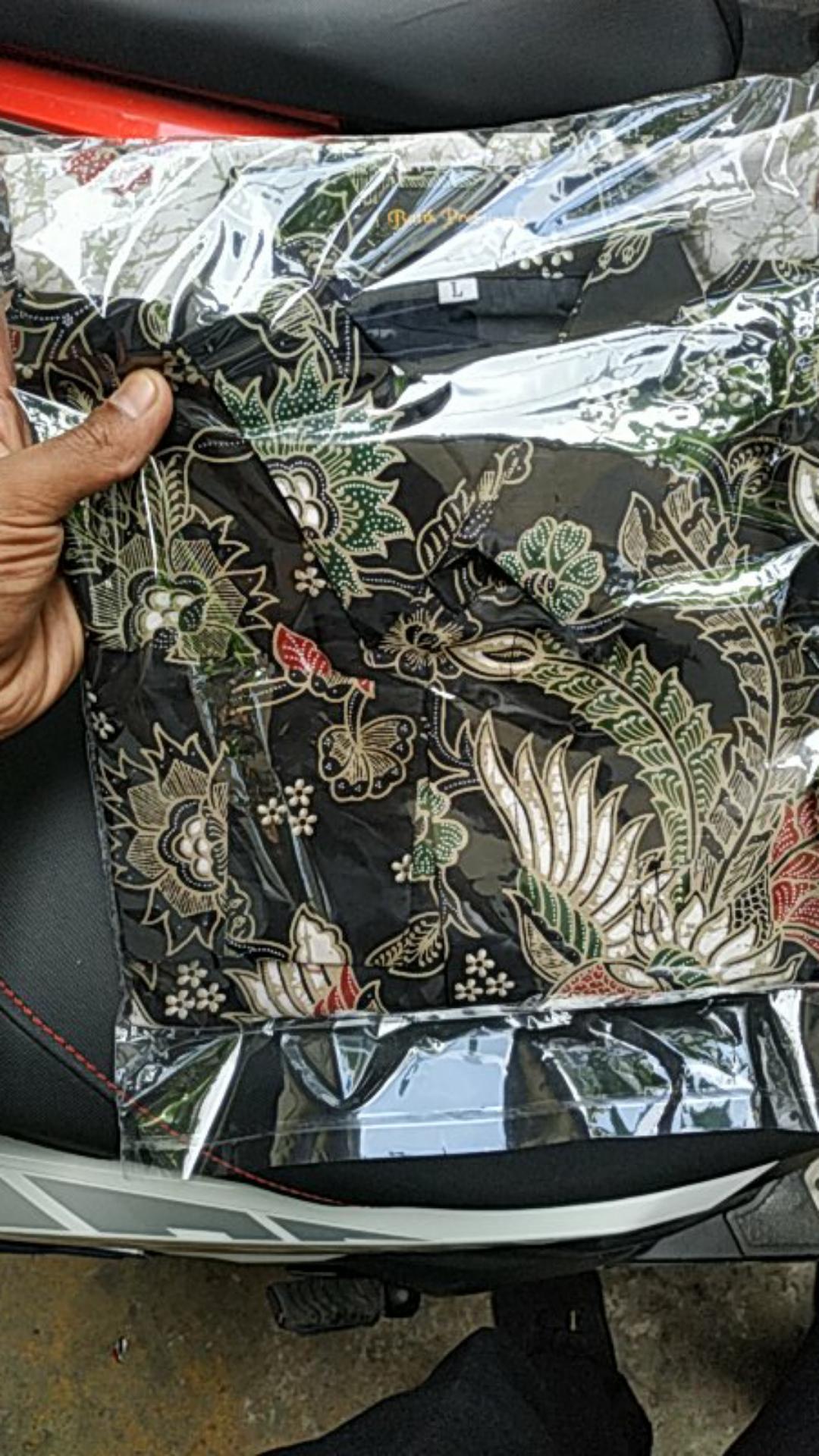 Kemeja Batik Peksi Kasmaran