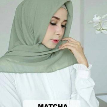 kerudung jiilbab / hijab segi empat bahan bella square polos jahit tepi neci murah premium warna hijau matcha / sage green Promo[B.54W1]