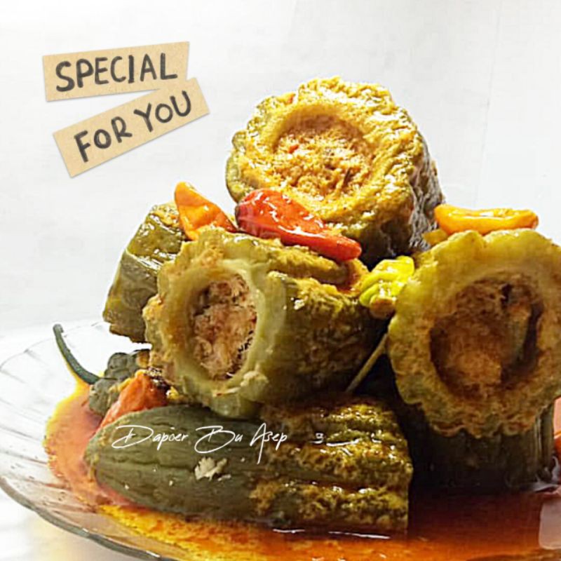 

Buntil (Daun Singkong & Daun Pepaya & Pare)