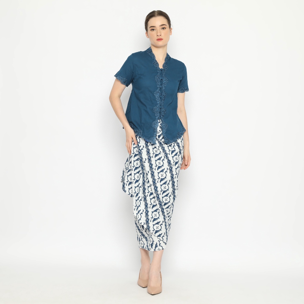 ROK LILIT BATIK Skirt Kebaya Instan Modern Wanita Motif Lereng Putih Biru 728938 Cap 72 - Rok Batik 