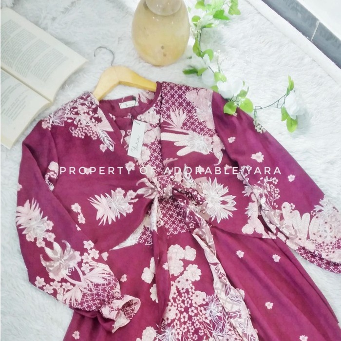 Yara - Gamis Wanita Dior Silk Premium Jumbo Ld 120 Dress Marun Motif Terbaru