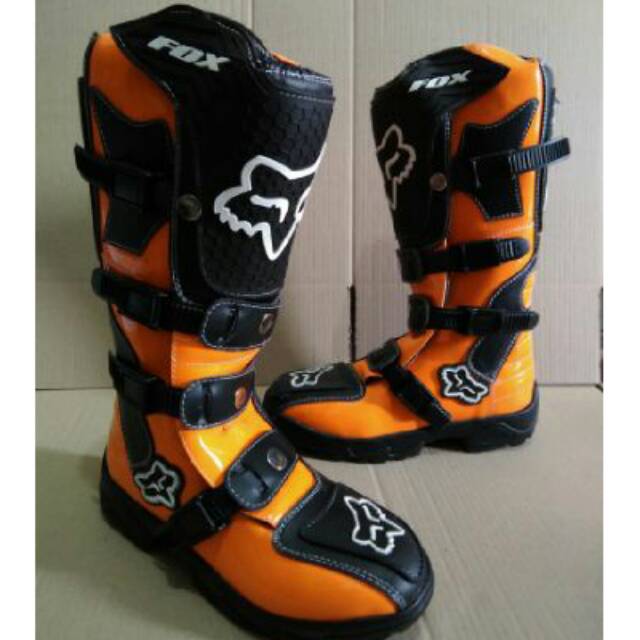 Sepatu cross trail 05 motif adv