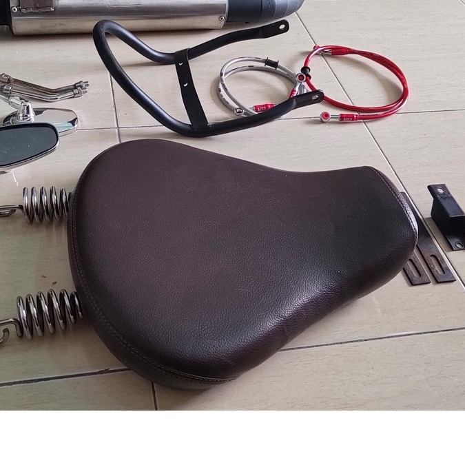 Single seat Jok pisah W175