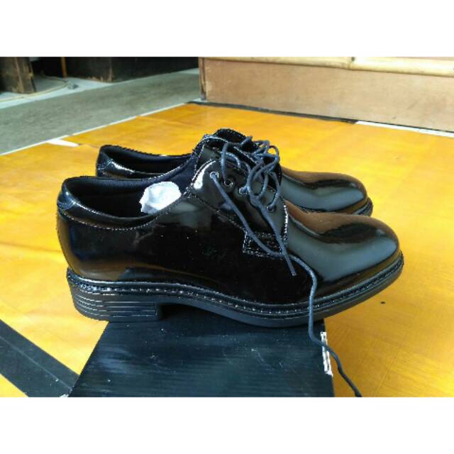 Sepatu PDH jatah TNI AL