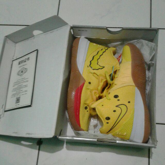  Sepatu  Basket  Nike Kyrie Irving 5 Spongebob  Squarpants 